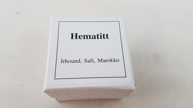 Hovedbilde hematitt i eske