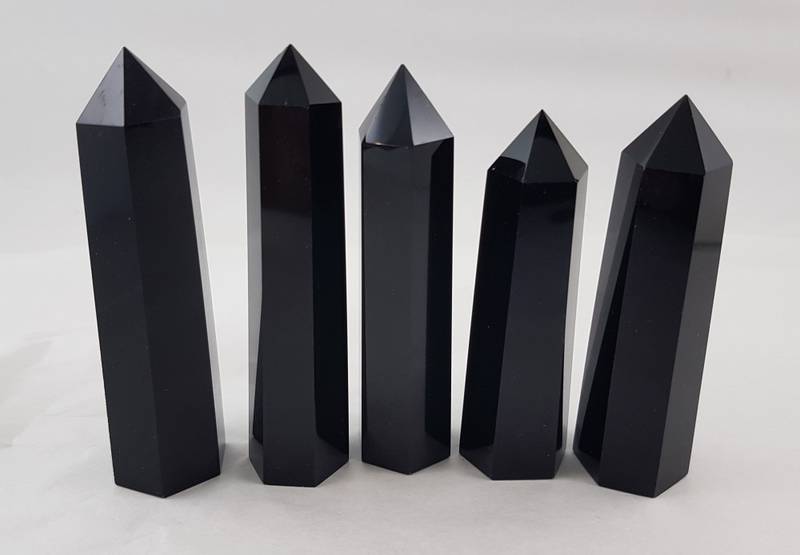 Obelisk Obsidian sort slepet krystall 7-8 cm