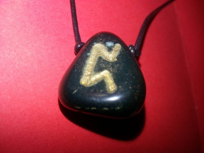 Runesmykke Ametyst - Pertra