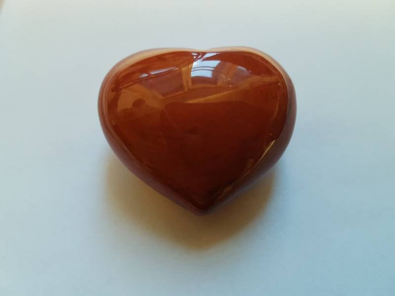 Krystallhjerte lite - Jaspis Rød 35x30x20mm i eske